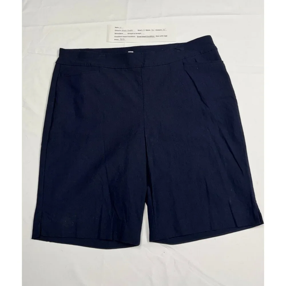 Chico’s Women’s Size 2.5 Navy Shorts - Picture 1 of 2